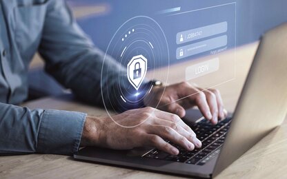 Cybersicherheitssoftware-Entwickler nutzt Hologramm für Login auf seinem Laptop